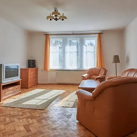Apartman Na Ticheho 아파트 *